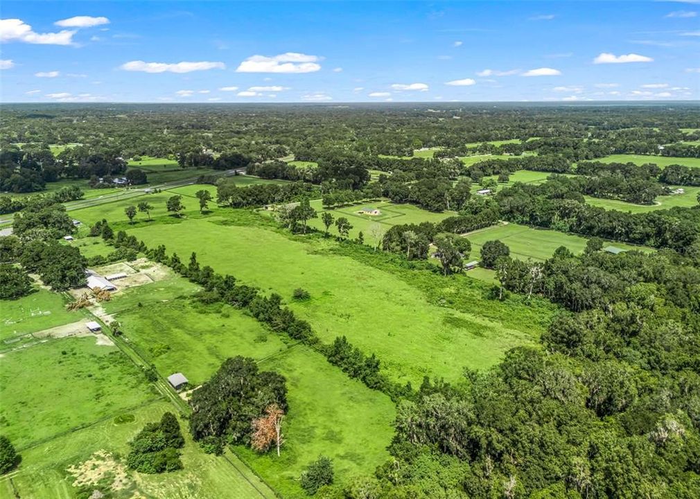 待售: $900,000 (20.08 acres)