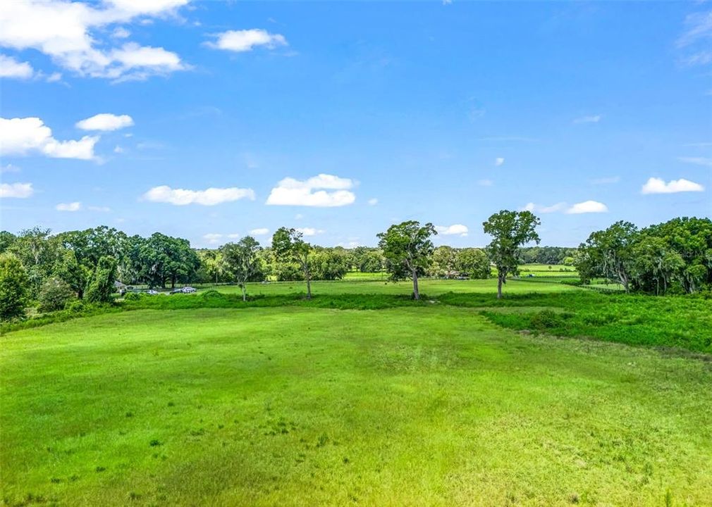 待售: $900,000 (20.08 acres)
