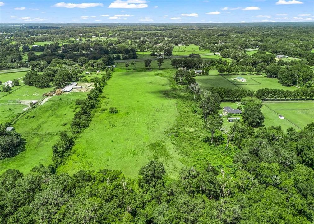 待售: $900,000 (20.08 acres)