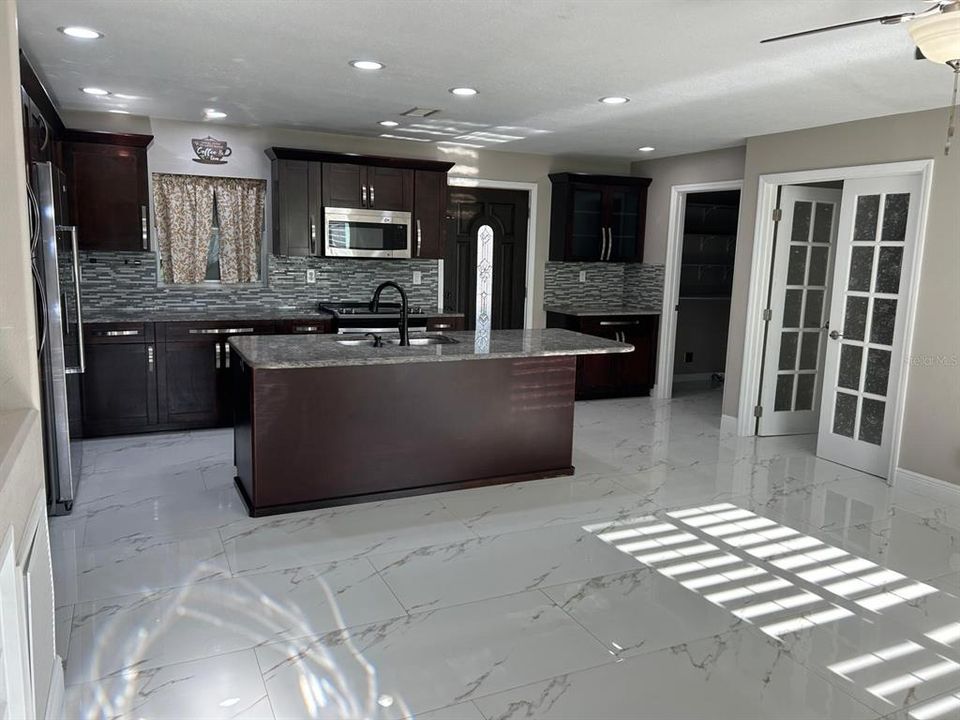 For Rent: $3,500 (3 beds, 2 baths, 1767 Square Feet)