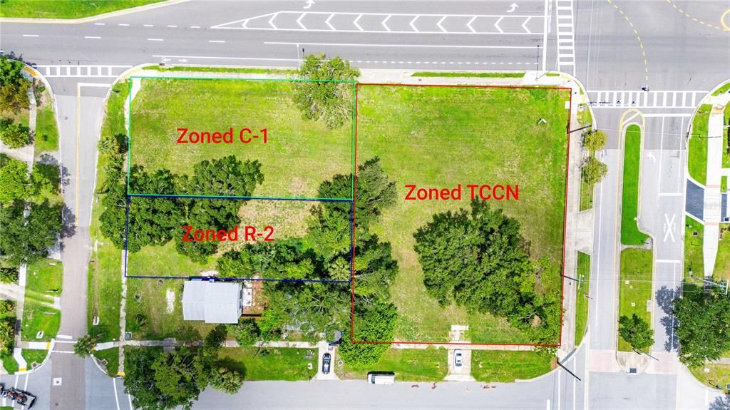 На продажу: $1,499,000 (1.14 acres)