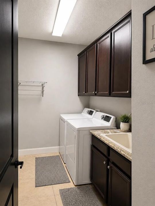 For Rent: $3,000 (2 beds, 2 baths, 1700 Square Feet)