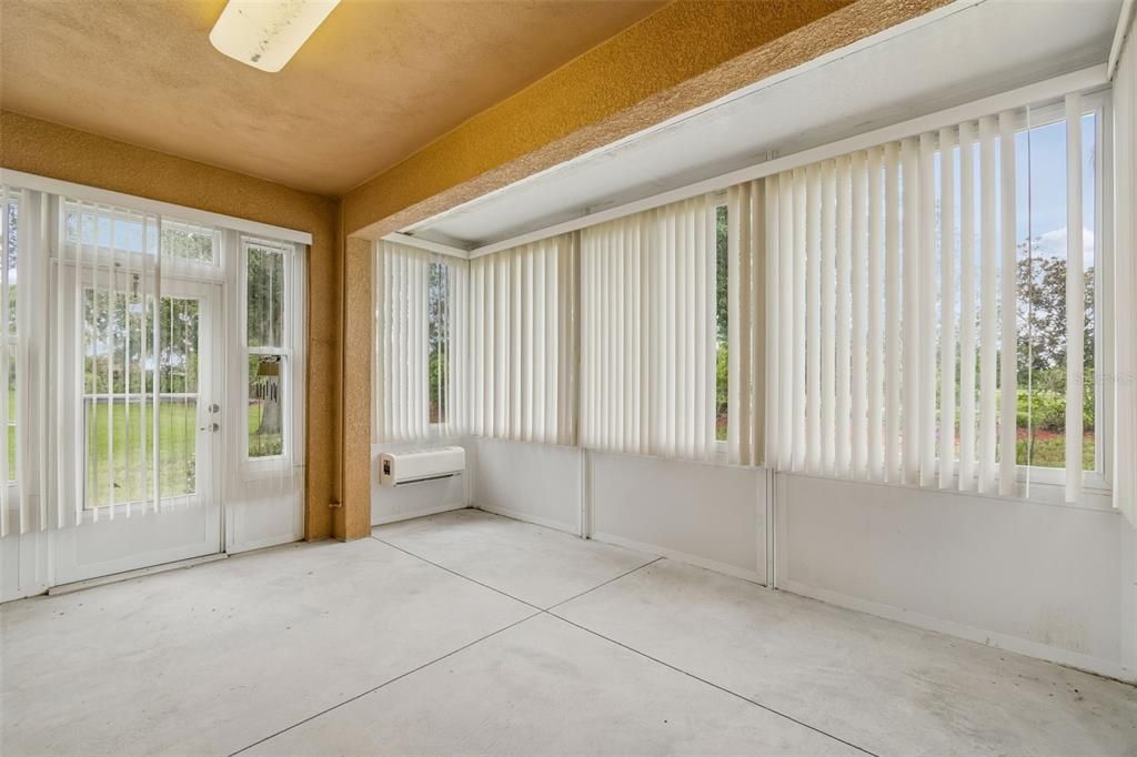 На продажу: $205,000 (3 спален, 2 ванн, 1292 Квадратных фут)
