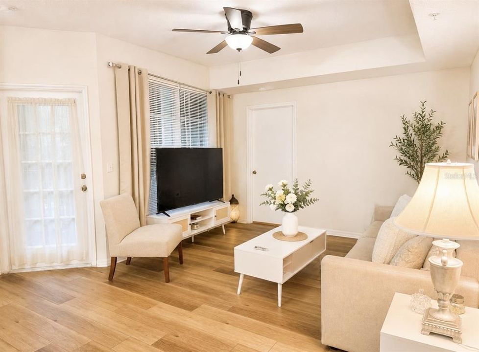 На продажу: $155,000 (2 спален, 2 ванн, 1126 Квадратных фут)