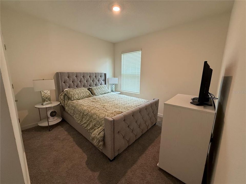 For Rent: $2,975 (4 beds, 2 baths, 1828 Square Feet)