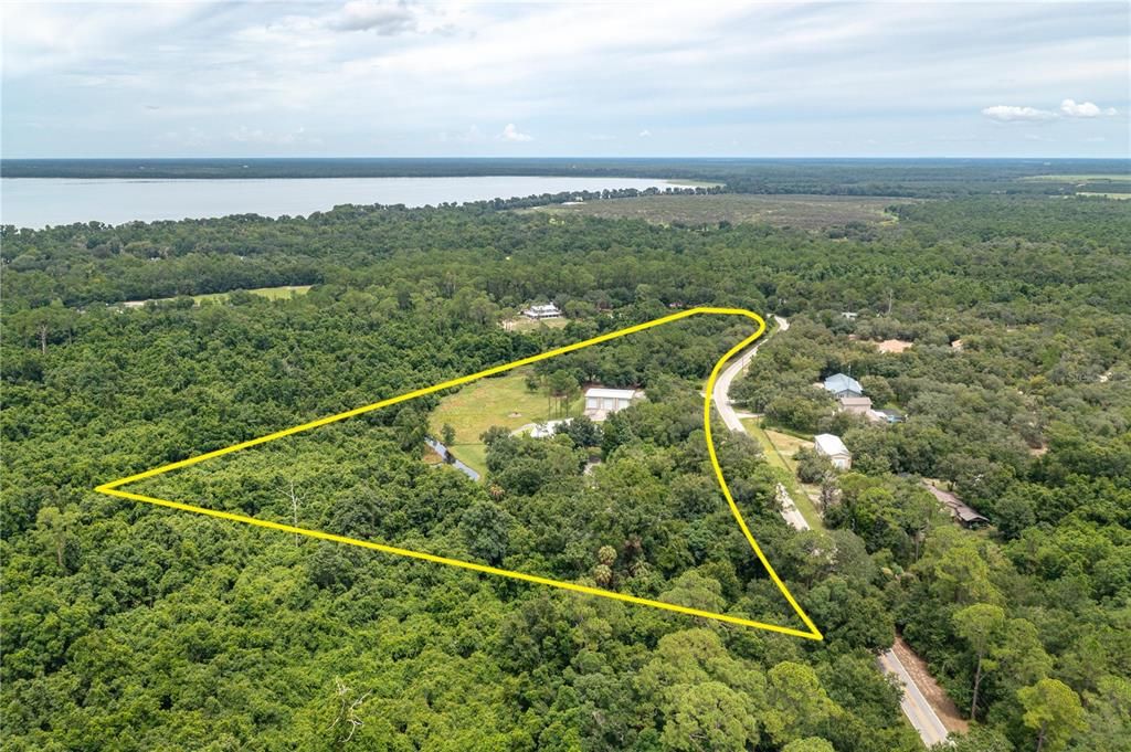 En Venta: $1,200,000 (4 camas, 3 baños, 3200 Pies cuadrados)