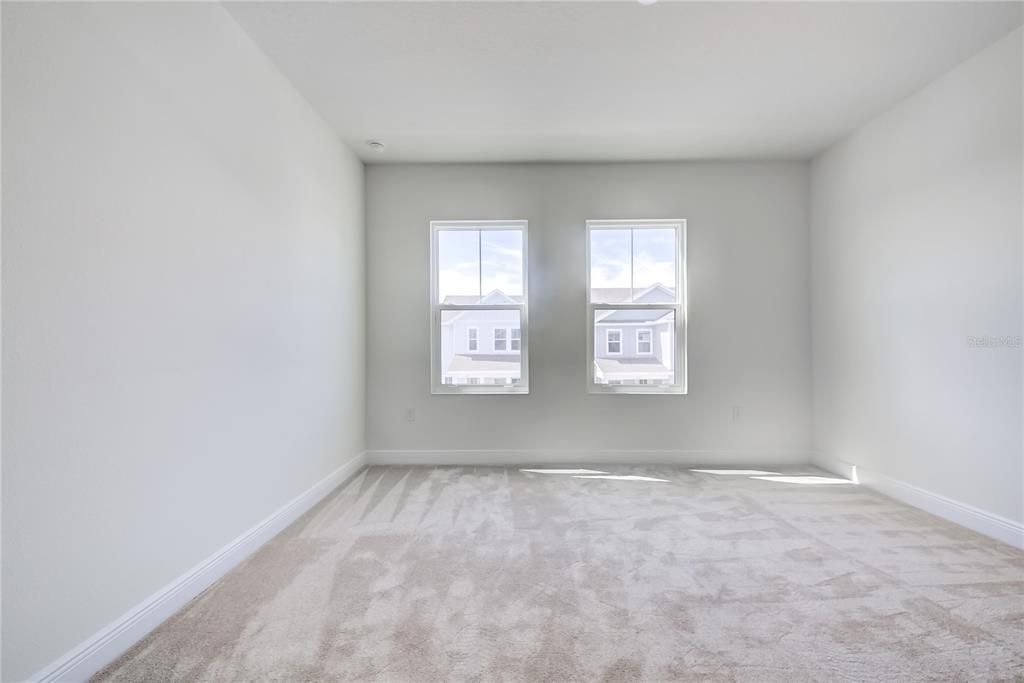Activo con contrato: $629,000 (4 camas, 2 baños, 2557 Pies cuadrados)