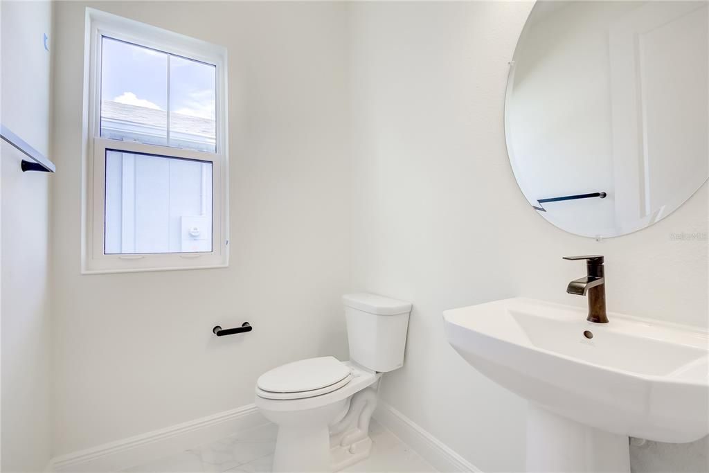 Activo con contrato: $629,000 (4 camas, 2 baños, 2557 Pies cuadrados)