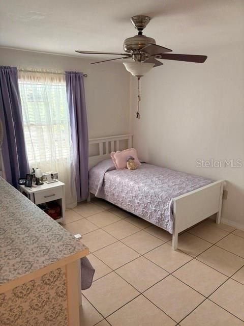 For Sale: $210,000 (2 beds, 2 baths, 937 Square Feet)