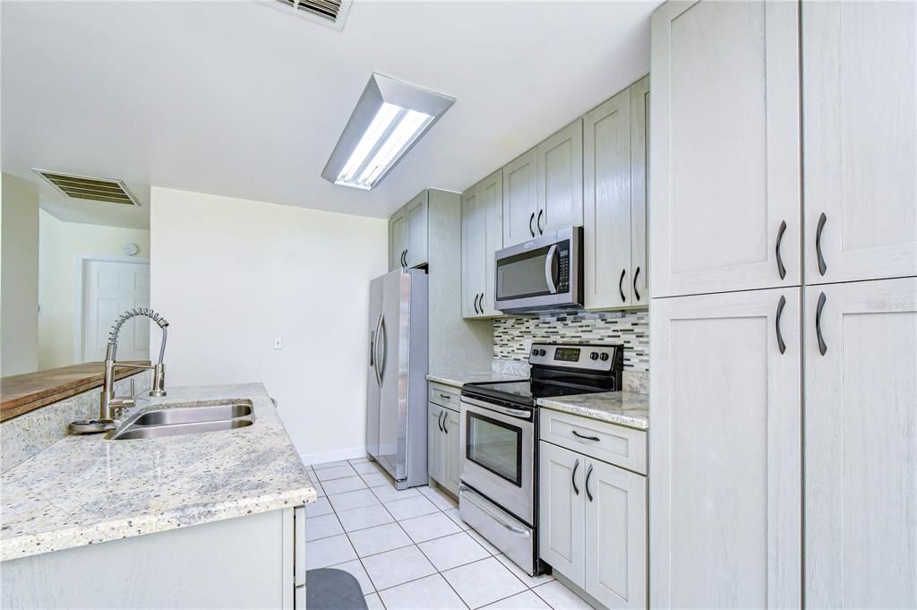 For Rent: $3,700 (3 beds, 3 baths, 2008 Square Feet)