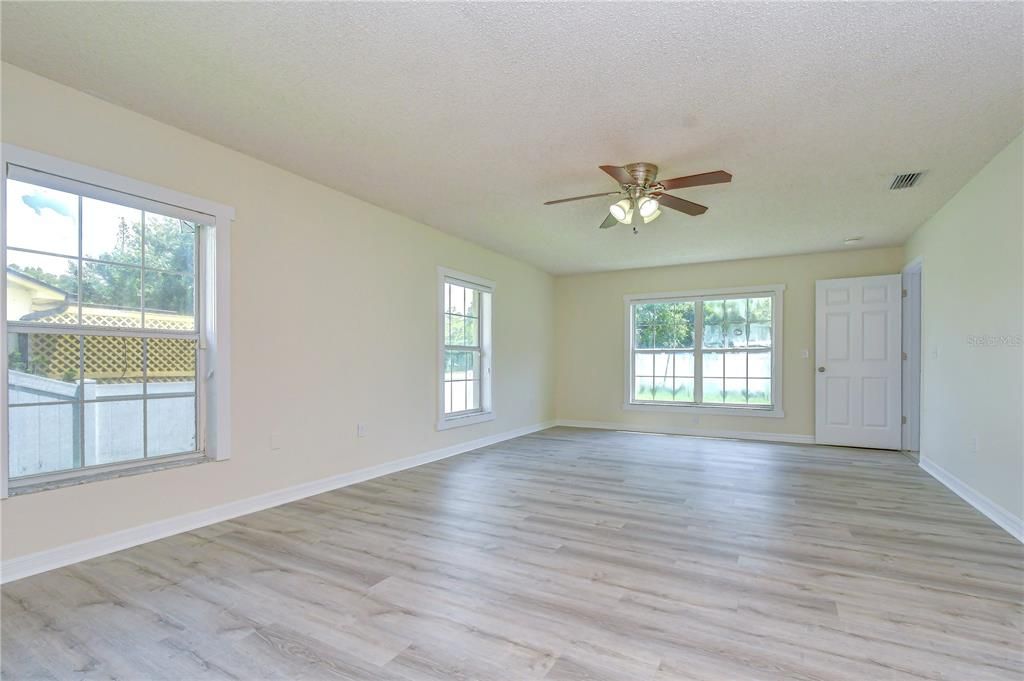 For Rent: $3,700 (3 beds, 3 baths, 2008 Square Feet)