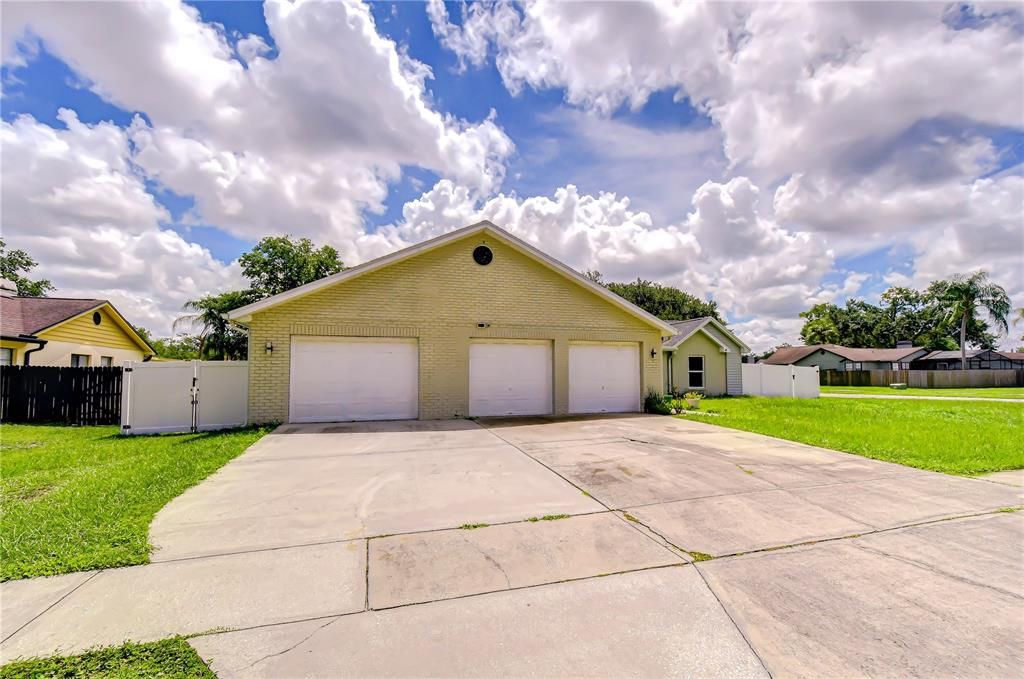 For Rent: $3,700 (3 beds, 3 baths, 2008 Square Feet)