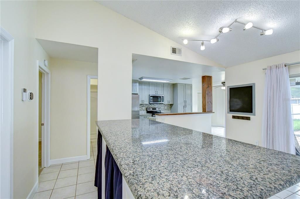 For Rent: $3,700 (3 beds, 3 baths, 2008 Square Feet)