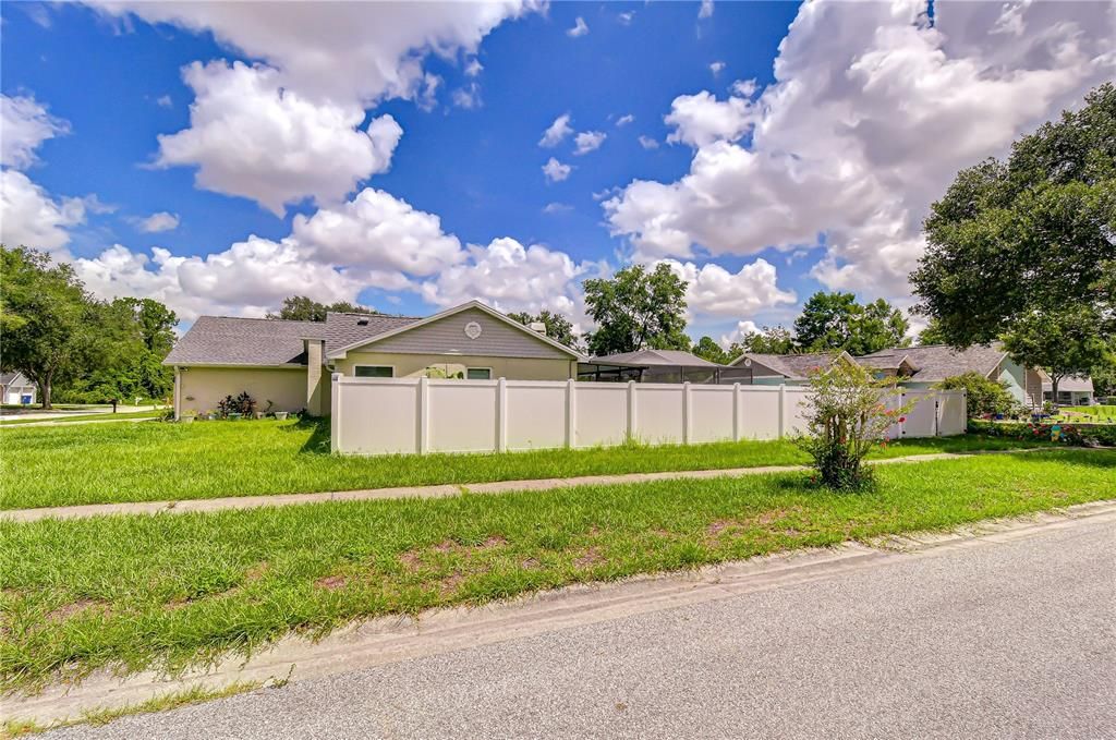 For Rent: $3,700 (3 beds, 3 baths, 2008 Square Feet)