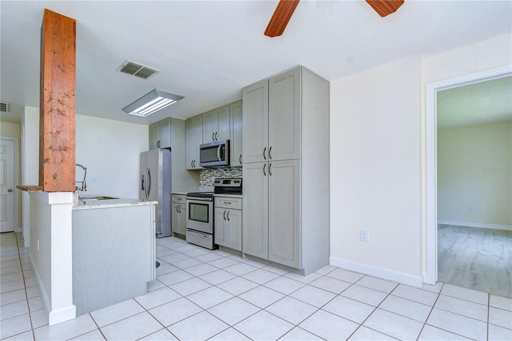 For Rent: $3,700 (3 beds, 3 baths, 2008 Square Feet)