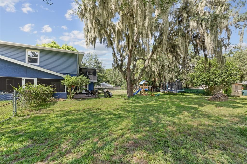 En Venta: $439,900 (4 camas, 3 baños, 2687 Pies cuadrados)