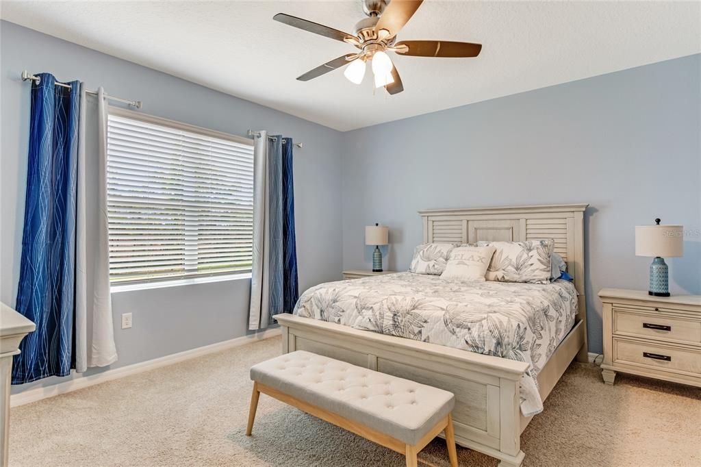 For Sale: $345,000 (3 beds, 2 baths, 1373 Square Feet)