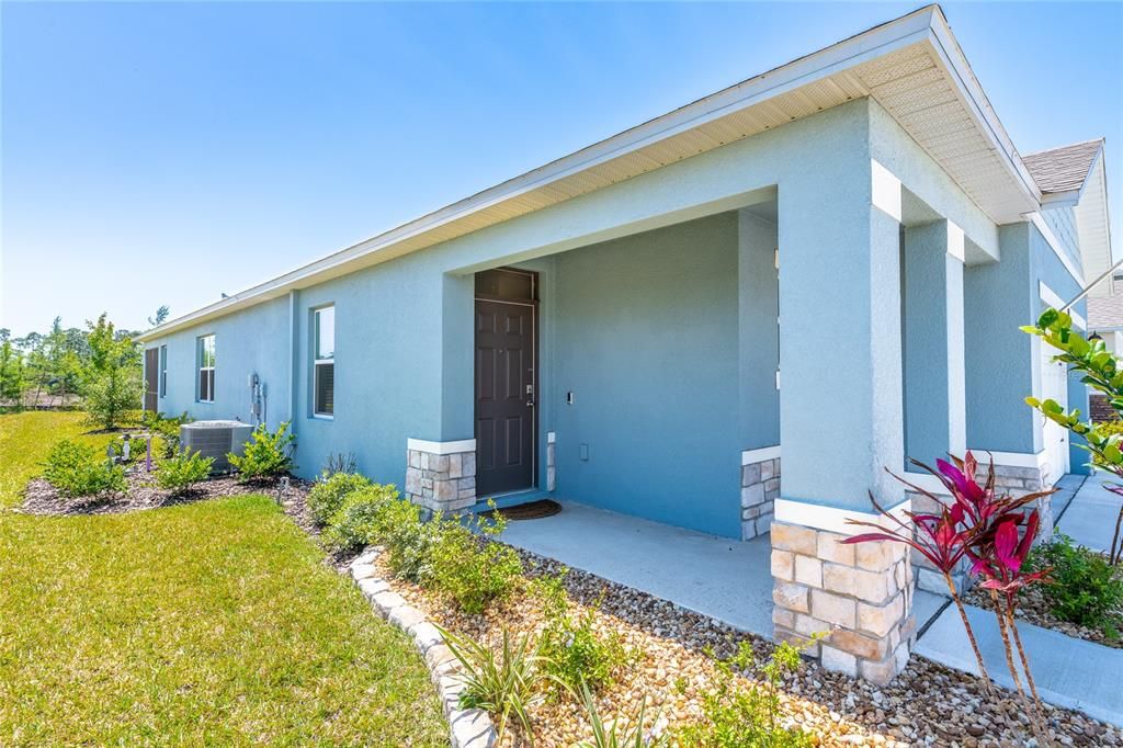 For Sale: $345,000 (3 beds, 2 baths, 1373 Square Feet)