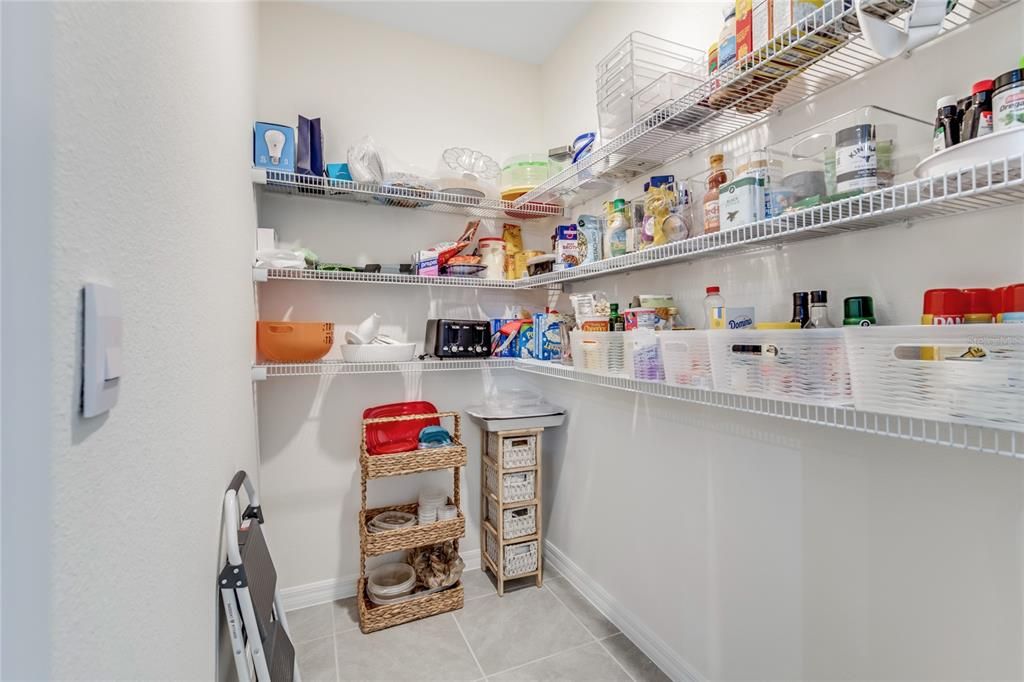 For Sale: $345,000 (3 beds, 2 baths, 1373 Square Feet)