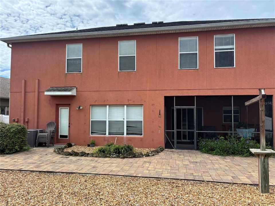 For Sale: $490,000 (5 beds, 3 baths, 2645 Square Feet)