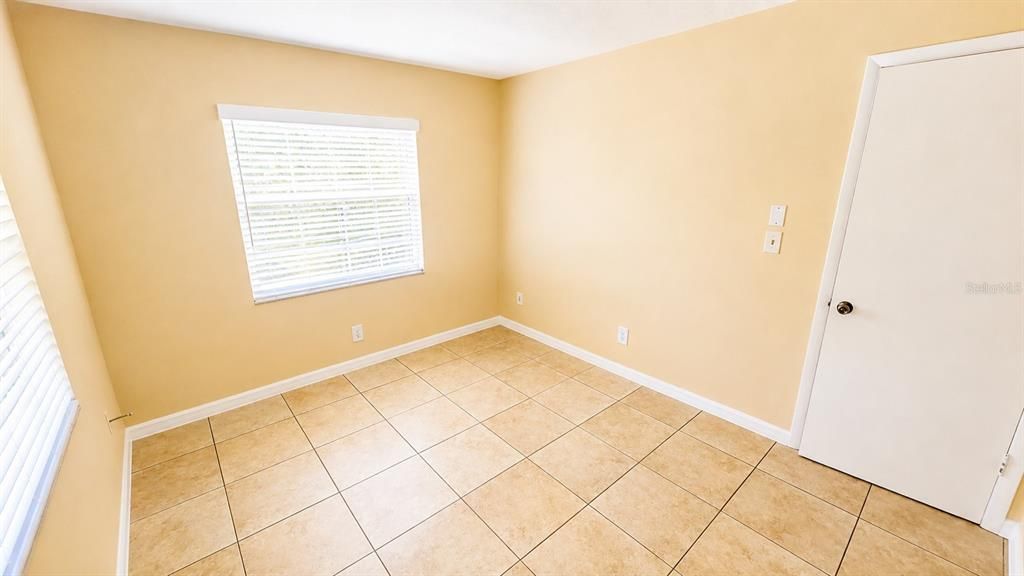For Rent: $1,600 (2 beds, 1 baths, 1025 Square Feet)