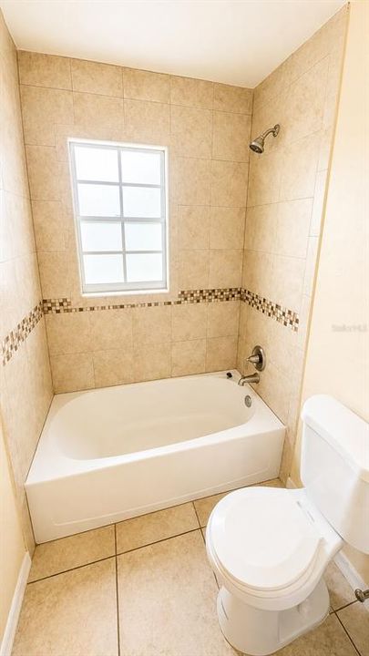 For Rent: $1,600 (2 beds, 1 baths, 1025 Square Feet)