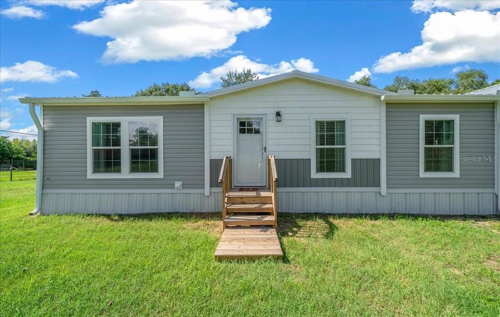 For Sale: $350,000 (3 beds, 2 baths, 1740 Square Feet)