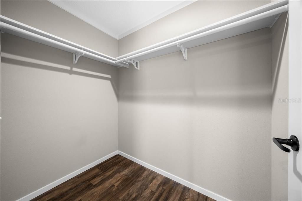 For Sale: $350,000 (3 beds, 2 baths, 1740 Square Feet)