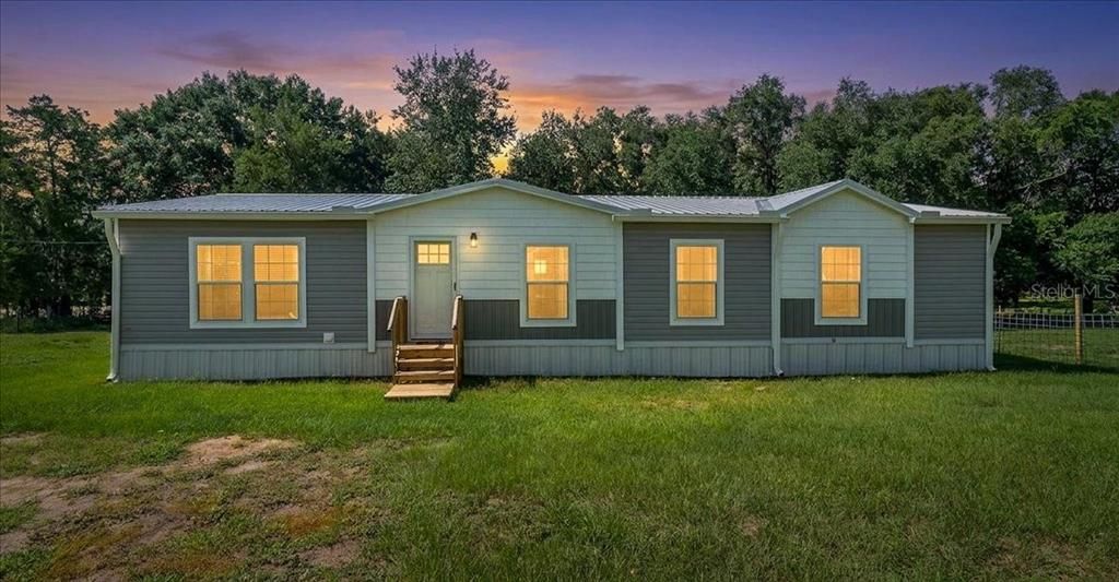 For Sale: $350,000 (3 beds, 2 baths, 1740 Square Feet)