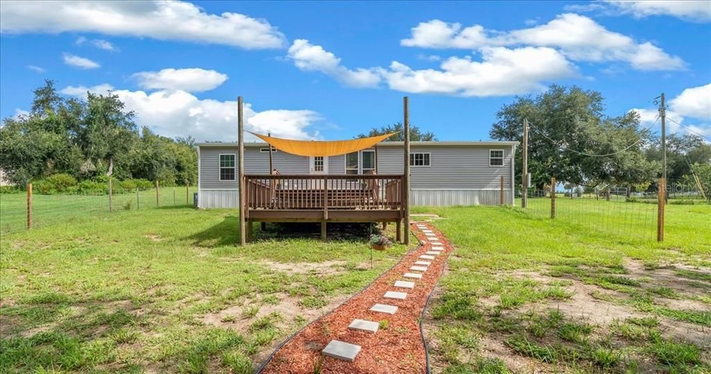 For Sale: $350,000 (3 beds, 2 baths, 1740 Square Feet)