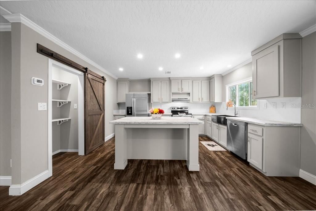 For Sale: $350,000 (3 beds, 2 baths, 1740 Square Feet)