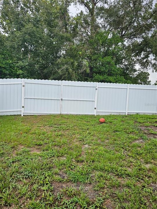 For Sale: $139,900 (3 beds, 2 baths, 1352 Square Feet)