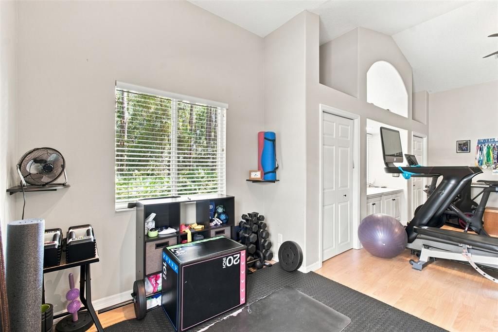 For Sale: $1,325,000 (4 beds, 3 baths, 4091 Square Feet)