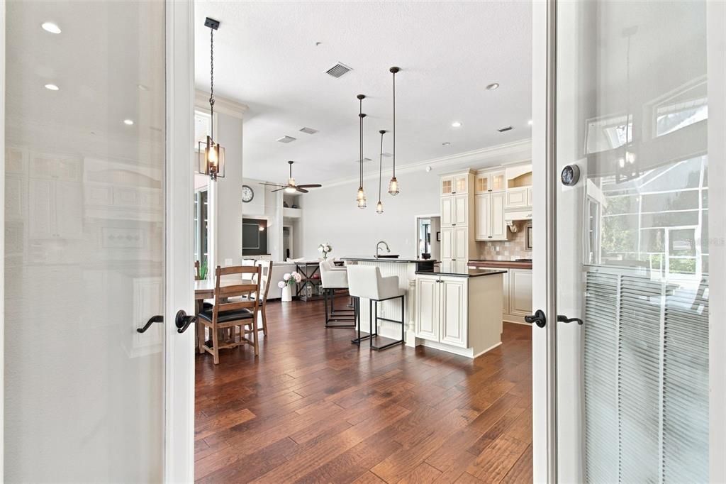 For Sale: $1,325,000 (4 beds, 3 baths, 4091 Square Feet)
