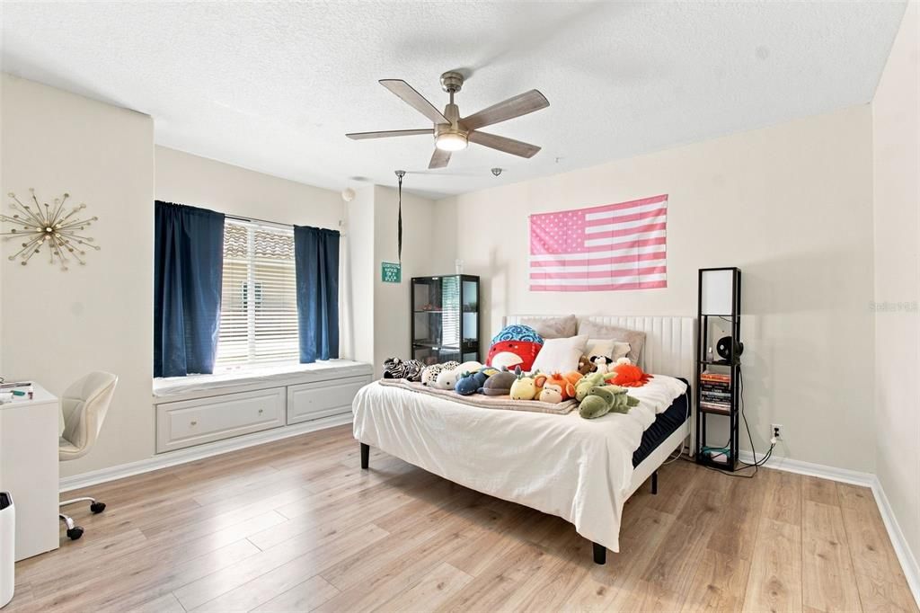 For Sale: $1,325,000 (4 beds, 3 baths, 4091 Square Feet)