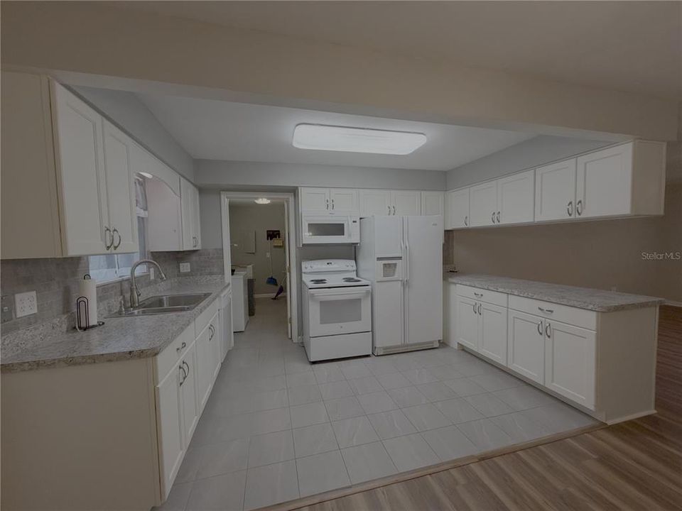 В аренду: $1,795 (2 спален, 2 ванн, 1243 Квадратных фут)