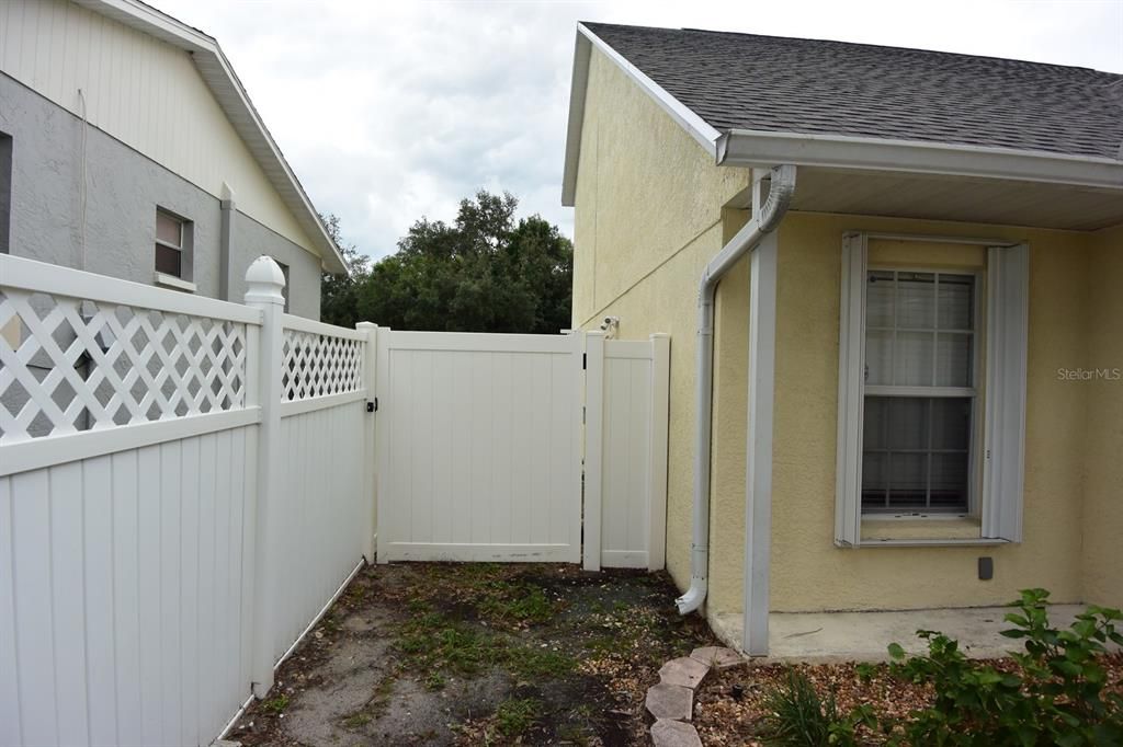 For Sale: $410,000 (3 beds, 2 baths, 1498 Square Feet)