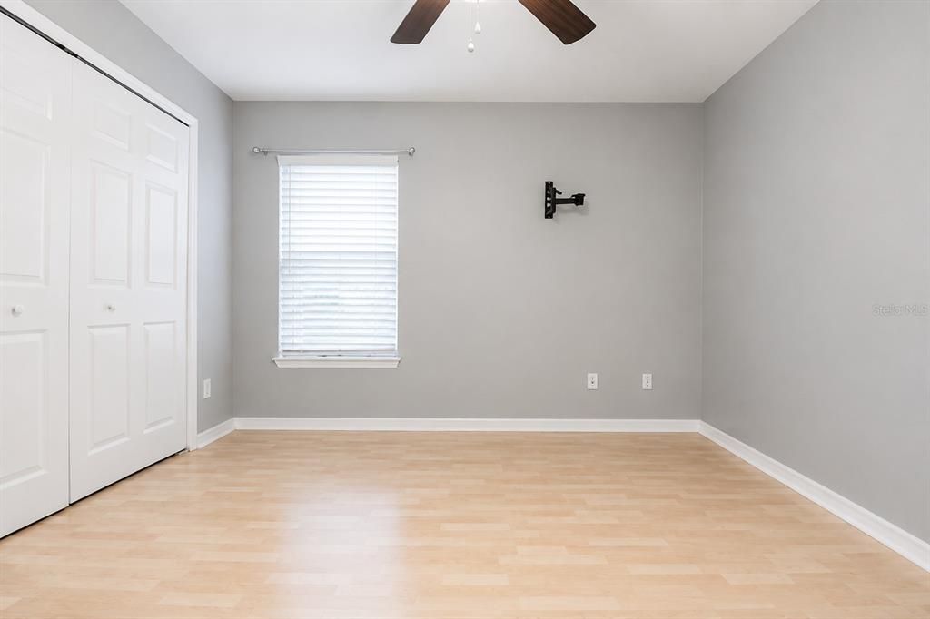 For Sale: $410,000 (3 beds, 2 baths, 1498 Square Feet)