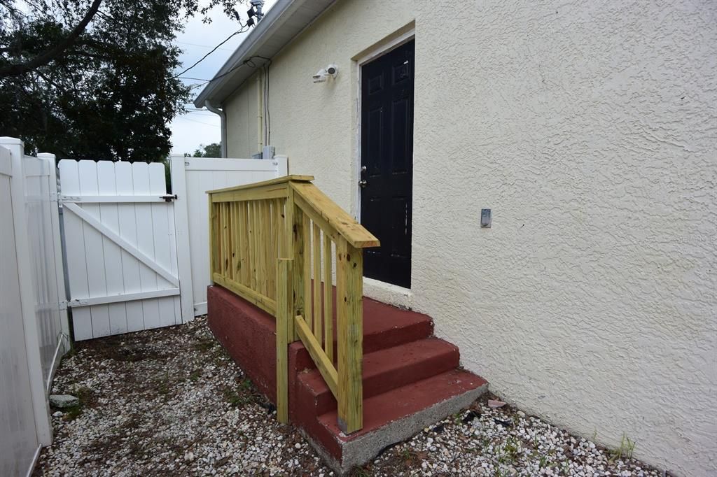 For Sale: $410,000 (3 beds, 2 baths, 1498 Square Feet)