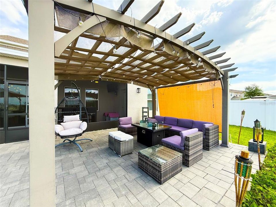 En Venta: $840,000 (4 camas, 3 baños, 3072 Pies cuadrados)
