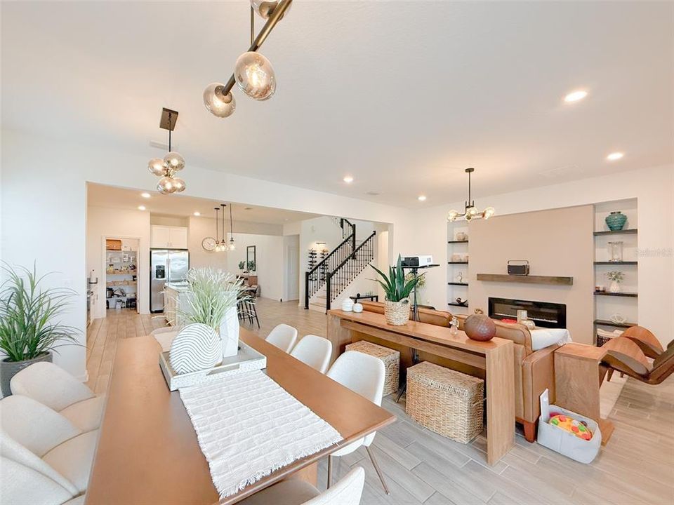 En Venta: $840,000 (4 camas, 3 baños, 3072 Pies cuadrados)