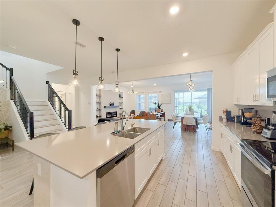 En Venta: $840,000 (4 camas, 3 baños, 3072 Pies cuadrados)