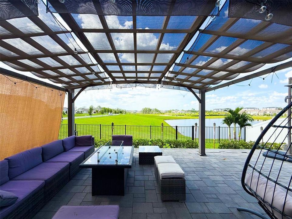 En Venta: $840,000 (4 camas, 3 baños, 3072 Pies cuadrados)
