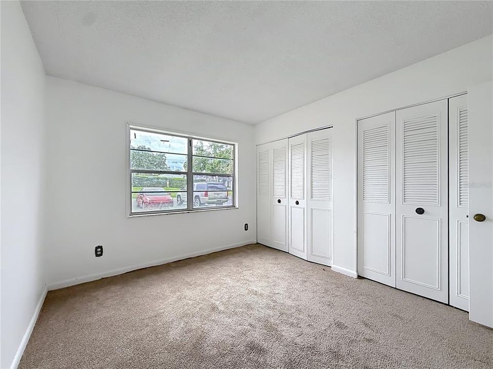 For Sale: $123,900 (2 beds, 2 baths, 1148 Square Feet)