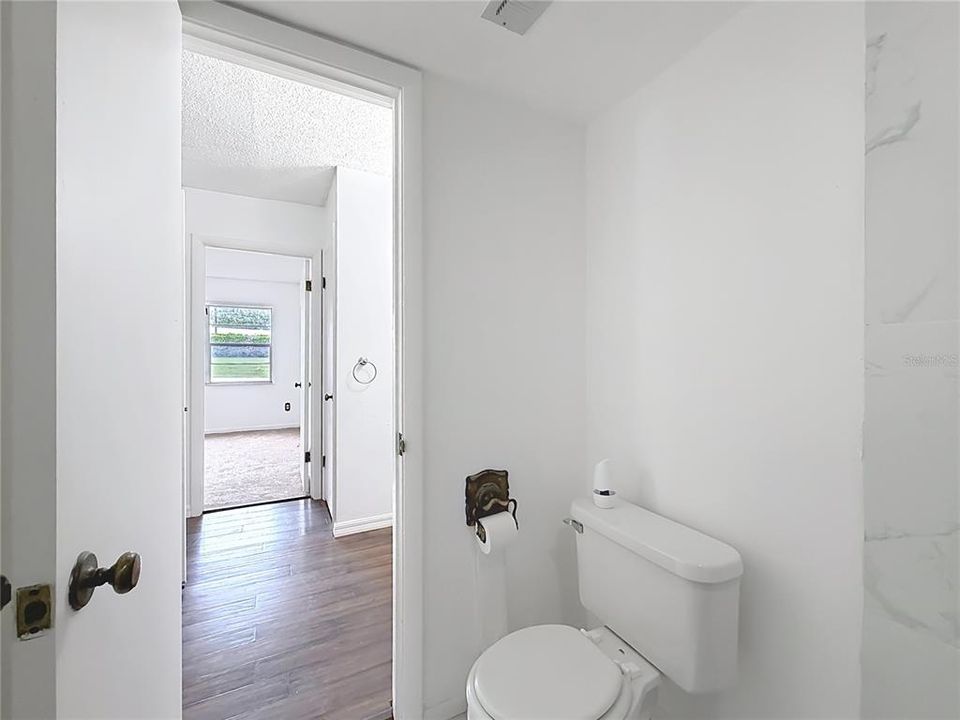 For Sale: $123,900 (2 beds, 2 baths, 1148 Square Feet)