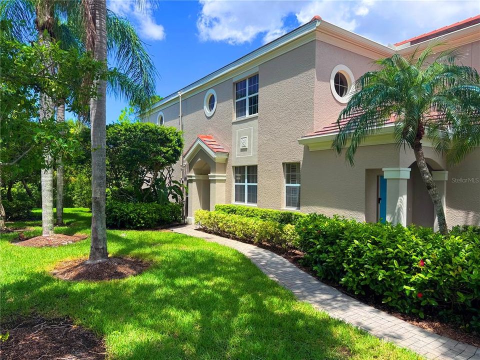 For Sale: $365,000 (3 beds, 2 baths, 1621 Square Feet)