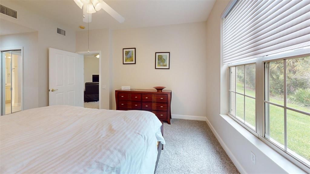 For Sale: $365,000 (3 beds, 2 baths, 1621 Square Feet)