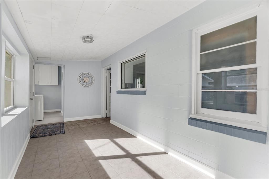 En Venta: $242,000 (3 camas, 1 baños, 1018 Pies cuadrados)