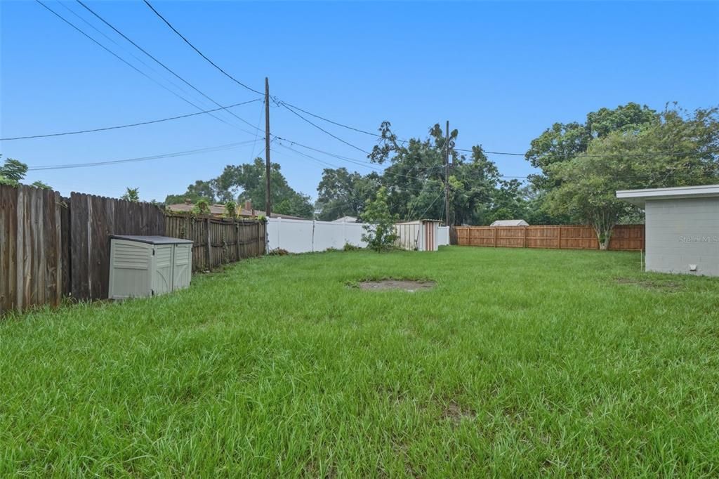For Rent: $3,500 (6 beds, 2 baths, 1797 Square Feet)