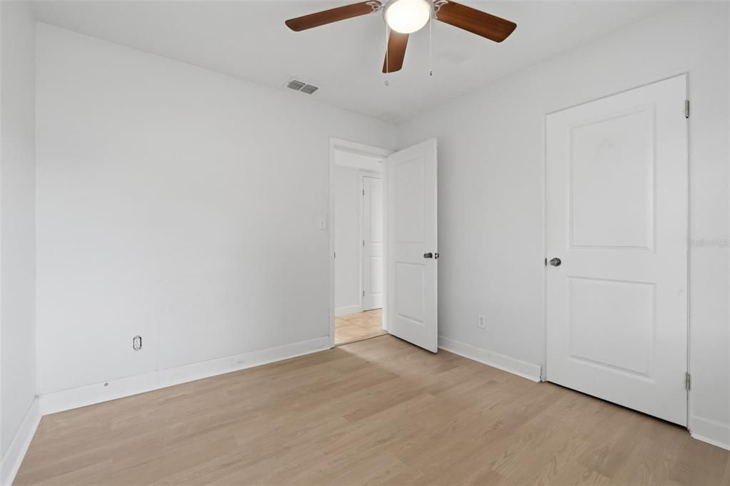 For Rent: $3,500 (6 beds, 2 baths, 1797 Square Feet)